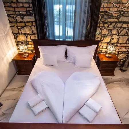 Boutique Annuska מלון באלאטונפורד